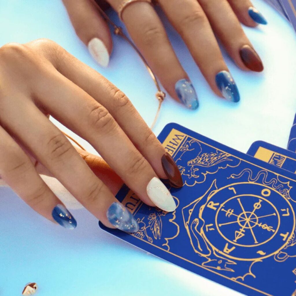 astrology nails